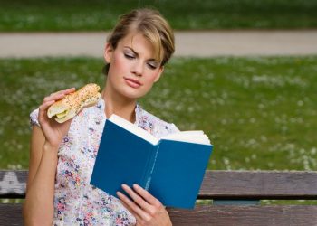 15 Foods That Naturally Lower Cortisol Levels