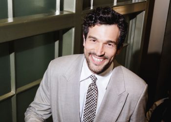 Giorgio Armani’s Annual Pre-Oscars Cocktail Party in Beverly Hills Was As Stylish As It Sounds