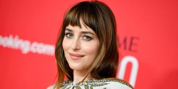 Dakota Johnson (And Everyone Else) Embraces the Red Carpet Cape
