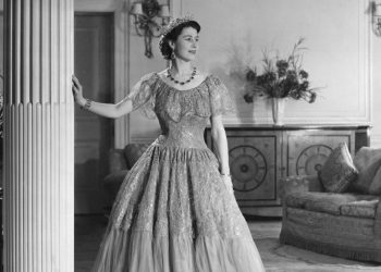 37 Iconic Photos of Queen Elizabeth, on What Would Have Been Her 100th Birthday