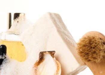 Bar Soap or Body Wash? Here’s How Each One Affects Your Skin