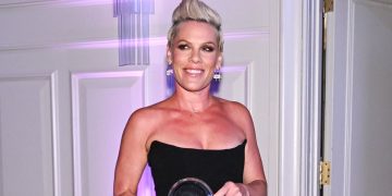  Raise Your Glass! The Planned Parenthood of Greater New York’s Spring Gala Honored Pink