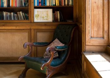 Armchairs, Blankets, and More: 30+ Reading Nook Ideas for the Coziest Space