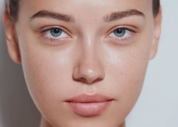 The Best Dermaplaning Tools for a Flawless Makeup Base