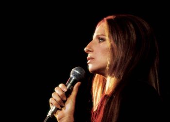 29 Gorgeous Pictures of Barbra Streisand Young