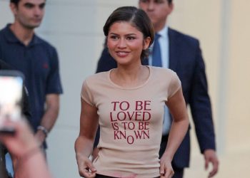 Zendaya Delivers One More Cheeky Bridal Serve for Her ‘The Drama’ Tour