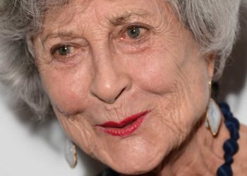Retail pioneer Joan Burstein has died, aged 100