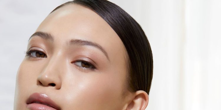 Blurred Skin: This Soft-Focus Makeup Trend Suits Every Skin Type and Texture