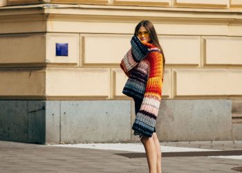 A French Girl vs. Scandi Girl Style Showdown: Who Wins?