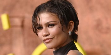 Zendaya Wears This Summer’s Hottest Hair Accessory