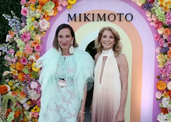 The New York Botanical Garden Celebrated Flower Power With a Groovy, Garden-Filled Night