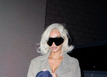 Kim Kardashian Is Back Bleached Blonde and on Team Bob