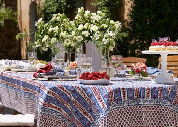 35+ Elevated 4th of July Decorations to Help You Host in Style