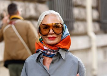 5 Best Sunscreen for Mature Skin Formulas, According to Dermatologists