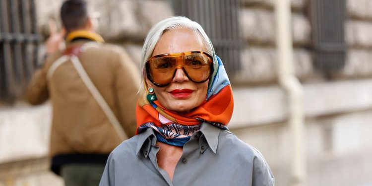 5 Best Sunscreen for Mature Skin Formulas, According to Dermatologists