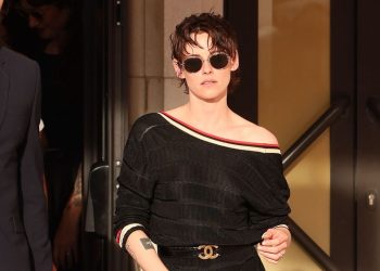 Kristen Stewart Is Nailing the Art of Heatwave Dressing in Biarritz