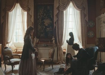 Exclusive: A First Look at Daisy Edgar-Jones and the Cast of ‘Sense and Sensibility’