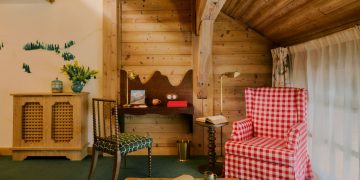 Alpine-Inspired Interiors Are Perfect for Summer, Too