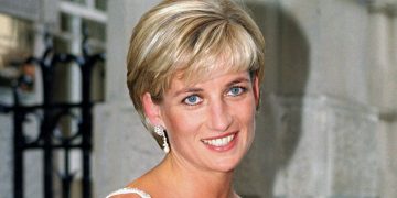 The Classic ’90s Manicure That Princess Diana Loved