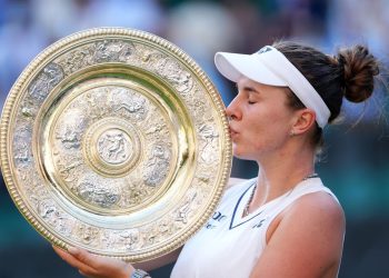 At 21, Linda Nosková Becomes the Youngest Wimbledon Champion in 15 Years