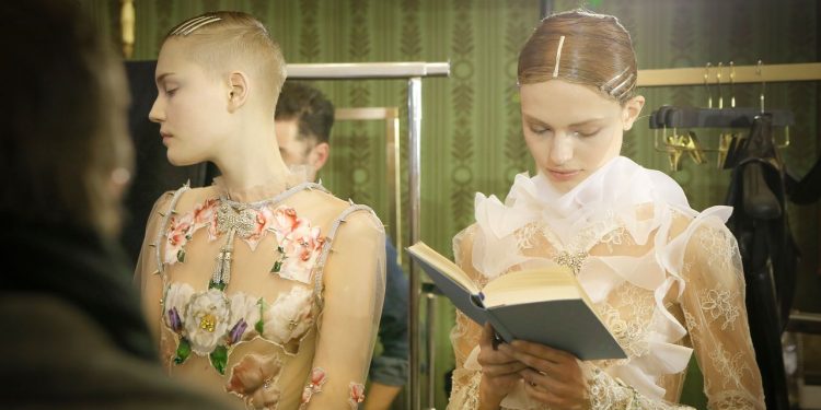 Getting Booked: Here’s What Models Read Backstage During the Fall 2026 Couture Season
