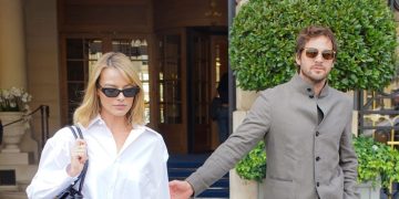Margot Robbie Chanel-ifies the Casual Date Night Outfit