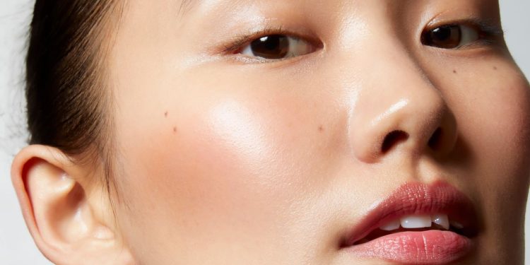 The Ultrasonic Skin Scrubbers I Reach For When My Skin Feels Congested